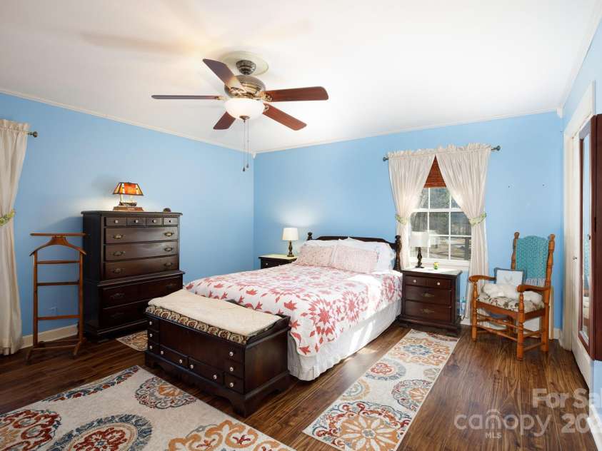 118 Sunset Drive, Chester, SC 29706.  MLS# CAR4226617, YatesRealty ID 7341. 