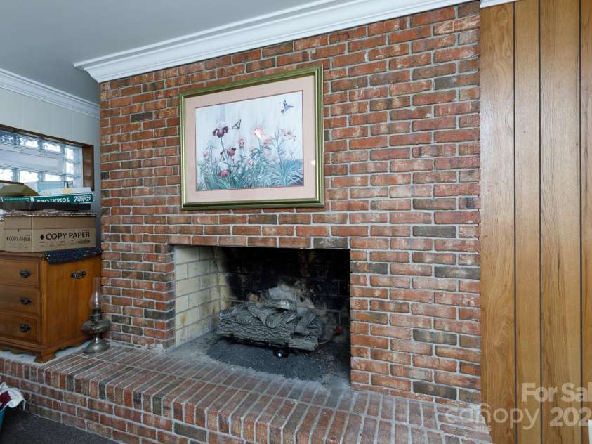 118 Sunset Drive, Chester, SC 29706.  MLS# CAR4226617, YatesRealty ID 7341. 