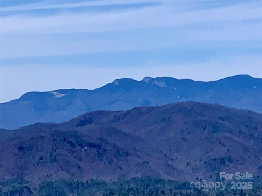 1518 Johns Ridge Parkway, Lenoir, NC 28645.  MLS# CAR4220915, YatesRealty ID 7342. 