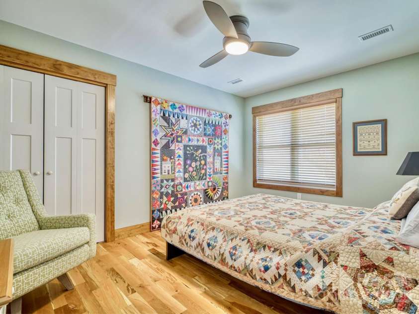 1518 Johns Ridge Parkway, Lenoir, NC 28645.  MLS# CAR4220915, YatesRealty ID 7342. 