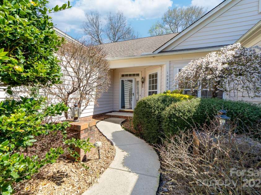 10829 Carmody Court, Charlotte, NC 28277.  MLS# CAR4234120, YatesRealty ID 7343. 