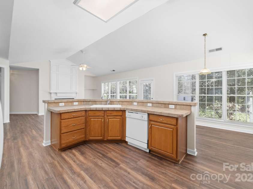 10829 Carmody Court, Charlotte, NC 28277.  MLS# CAR4234120, YatesRealty ID 7343. 