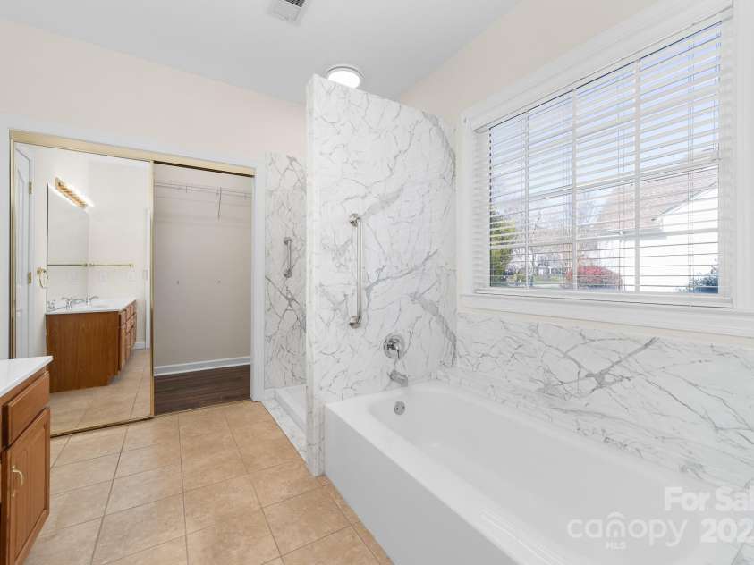 10829 Carmody Court, Charlotte, NC 28277.  MLS# CAR4234120, YatesRealty ID 7343. 