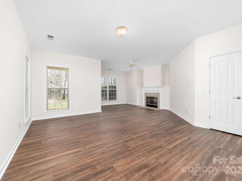 10829 Carmody Court, Charlotte, NC 28277.  MLS# CAR4234120, YatesRealty ID 7343. 