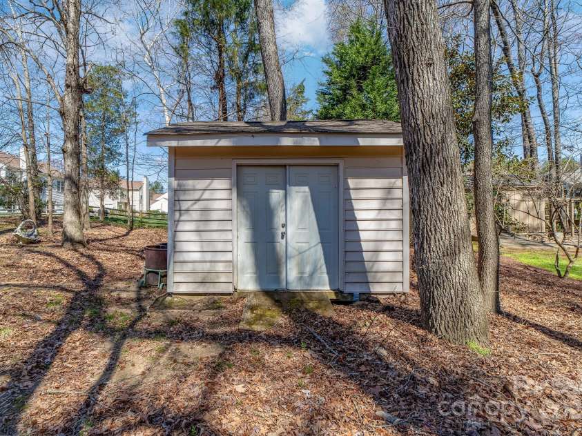 10829 Carmody Court, Charlotte, NC 28277.  MLS# CAR4234120, YatesRealty ID 7343. 