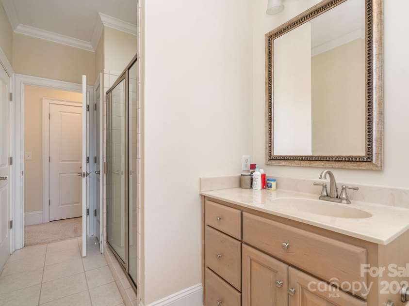 4421 Windwood Circle, Charlotte, NC 28226.  MLS# CAR4234030, YatesRealty ID 7344. 