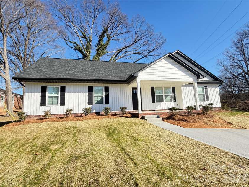 535 Martin Luther King Jr Avenue, Kannapolis, NC 28083.  MLS# CAR4338232, YatesRealty ID 7345. 