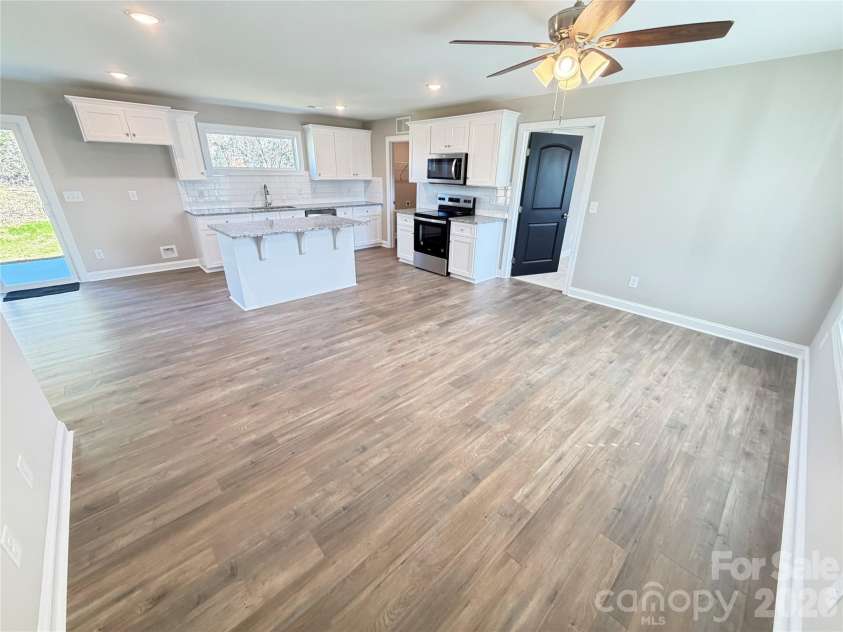 535 Martin Luther King Jr Avenue, Kannapolis, NC 28083.  MLS# CAR4338232, YatesRealty ID 7345. 