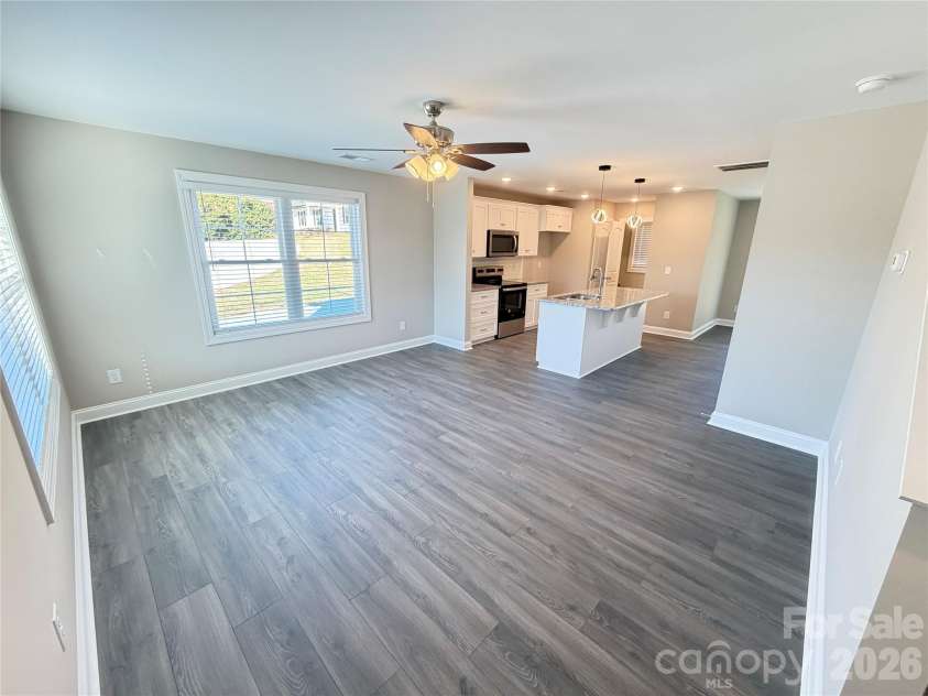 541 Martin Luther King Jr Boulevard, Kannapolis, NC 28083.  MLS# CAR4338247, YatesRealty ID 7346. 