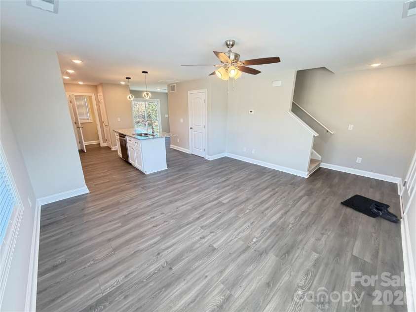 541 Martin Luther King Jr Boulevard, Kannapolis, NC 28083.  MLS# CAR4338247, YatesRealty ID 7346. 