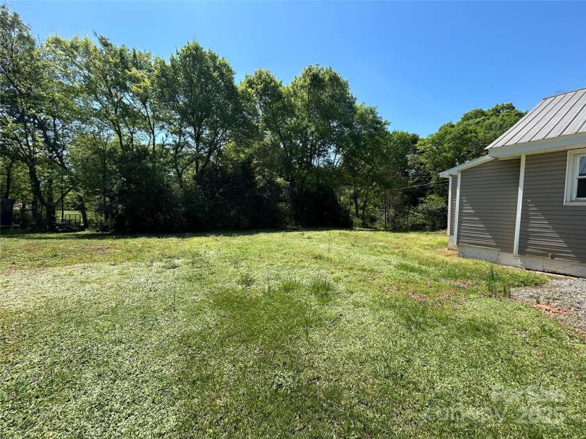 427 Whitley Street, Norwood, NC 28128.  MLS# CAR4245081, YatesRealty ID 7348. 