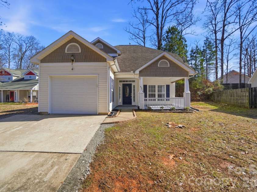 6924 Aulton Link Court, Charlotte, NC 28269.  MLS# CAR4347331, YatesRealty ID 7348. 