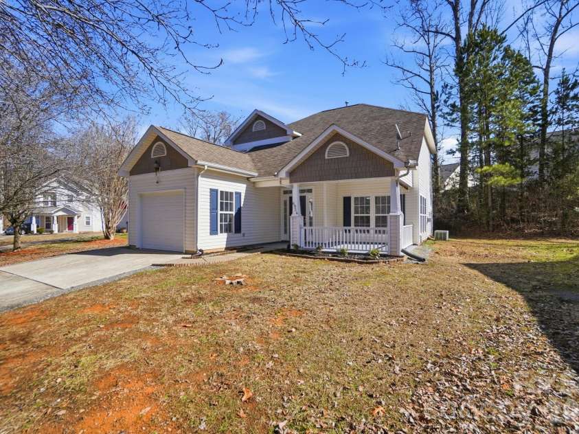 6924 Aulton Link Court, Charlotte, NC 28269.  MLS# CAR4347331, YatesRealty ID 7348. 