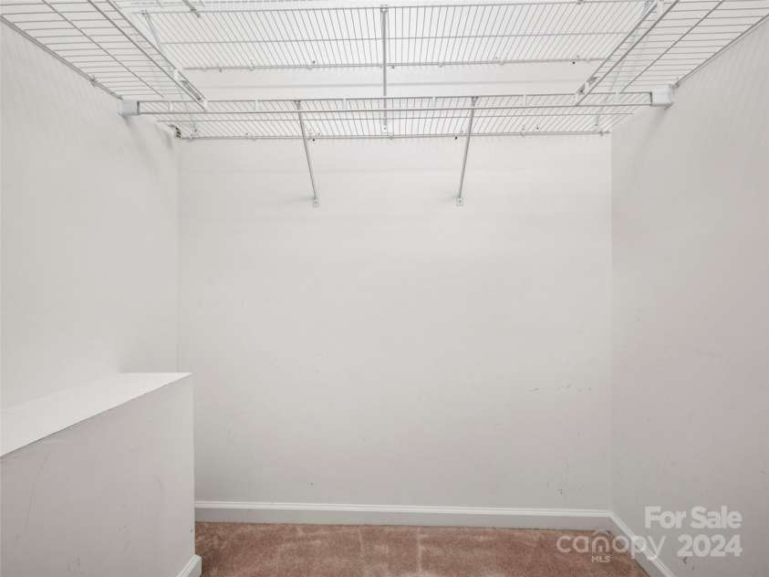 103 Lone Eagle Lane, Hendersonville, NC 28739.  MLS# CAR4194772, YatesRealty ID 7353. 