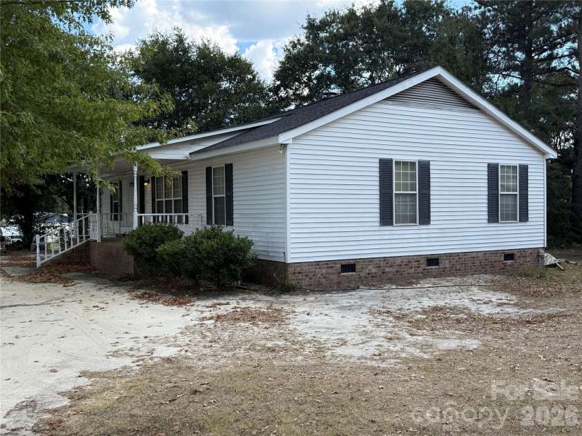 367 High Point Church Road, Pageland, SC 29728.  MLS# CAR4305755, YatesRealty ID 7354. 
