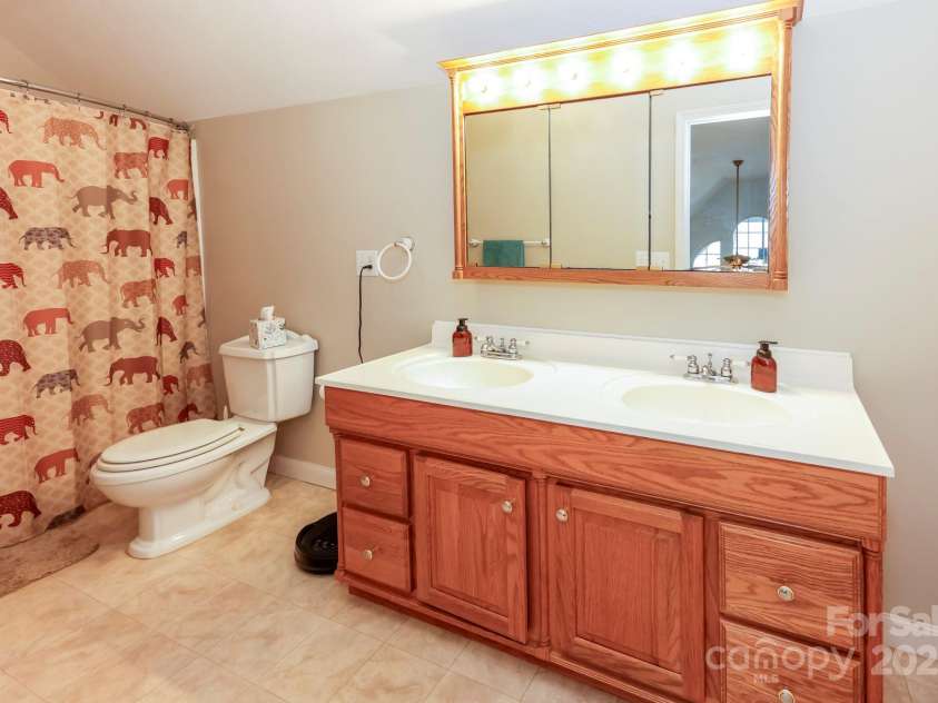 640 Laurel Heights Lane, Tryon, NC 28782.  MLS# CAR4212228, YatesRealty ID 7354. Full Bath Upstairs