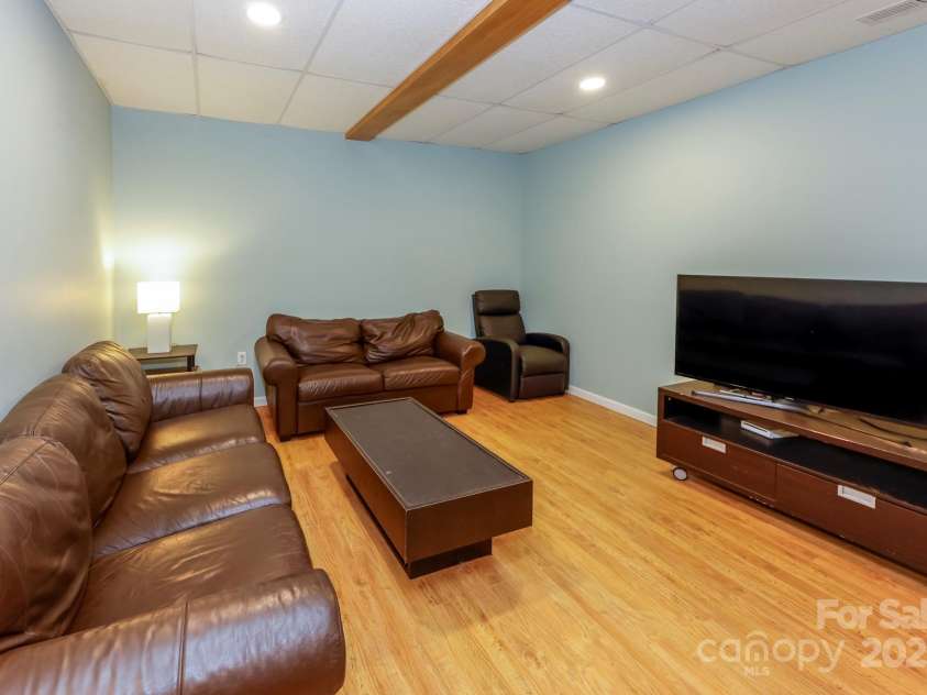 640 Laurel Heights Lane, Tryon, NC 28782.  MLS# CAR4212228, YatesRealty ID 7354. Living Area Basement