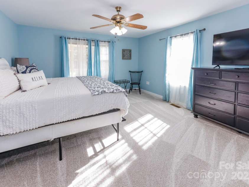 640 Laurel Heights Lane, Tryon, NC 28782.  MLS# CAR4212228, YatesRealty ID 7354. Primary BR