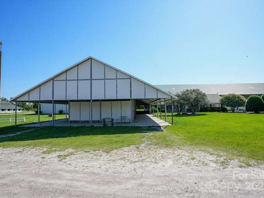 9141 Hasty Road, Laurinburg, NC 28352.  MLS# CAR4308588, YatesRealty ID 7355. 