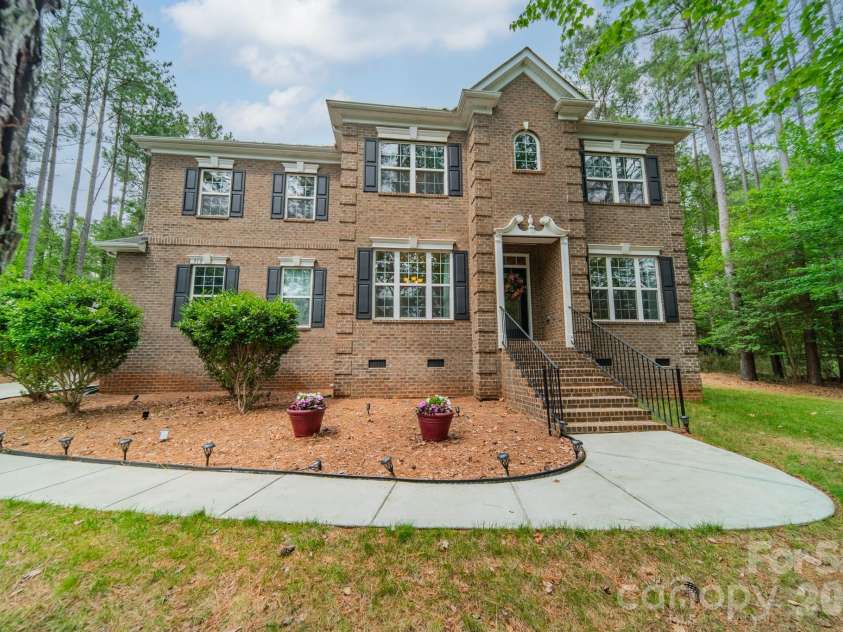 512 Stillwater Road, Troutman, NC 28166.  MLS# CAR4382195, YatesRealty ID 7358. 