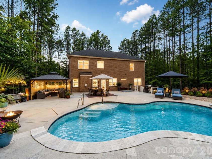 512 Stillwater Road, Troutman, NC 28166.  MLS# CAR4382195, YatesRealty ID 7358. 