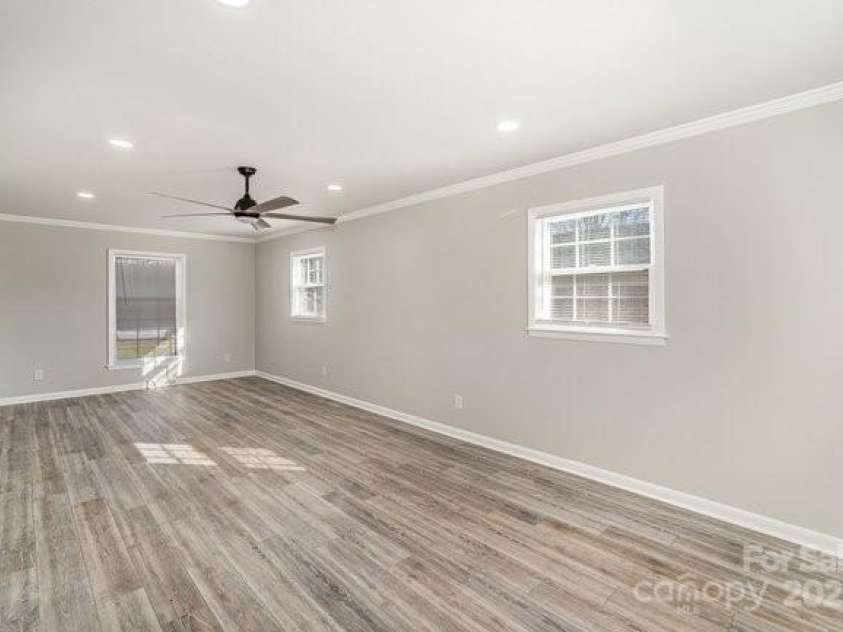 303 Bost Street, Kannapolis, NC 28081.  MLS# CAR4231090, YatesRealty ID 7359. 