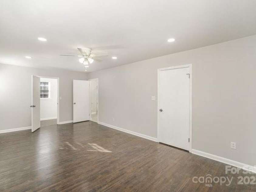 303 Bost Street, Kannapolis, NC 28081.  MLS# CAR4231090, YatesRealty ID 7359. 