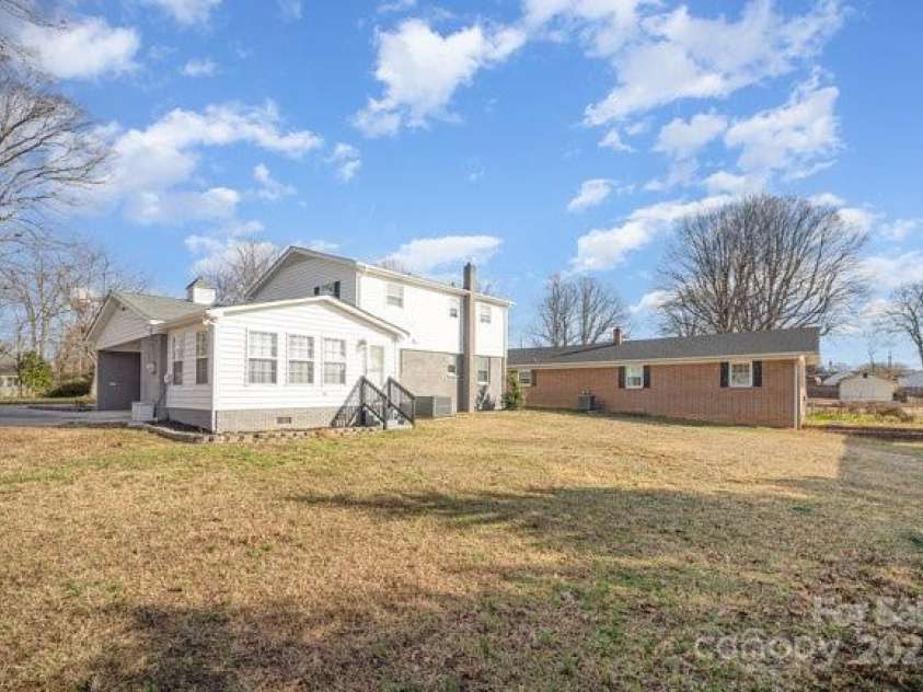 303 Bost Street, Kannapolis, NC 28081.  MLS# CAR4231090, YatesRealty ID 7359. 