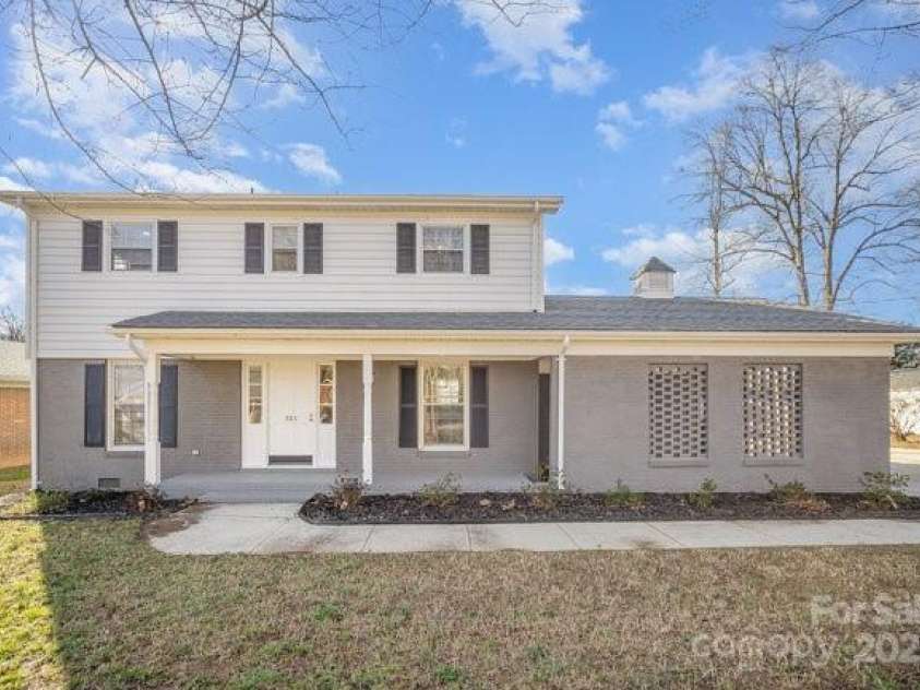 303 Bost Street, Kannapolis, NC 28081.  MLS# CAR4231090, YatesRealty ID 7359. 