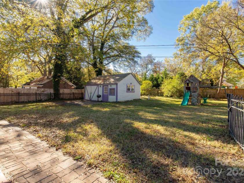 307 Kings Mountain Street, Clover, SC 29710.  MLS# CAR4200018, YatesRealty ID 7359. 