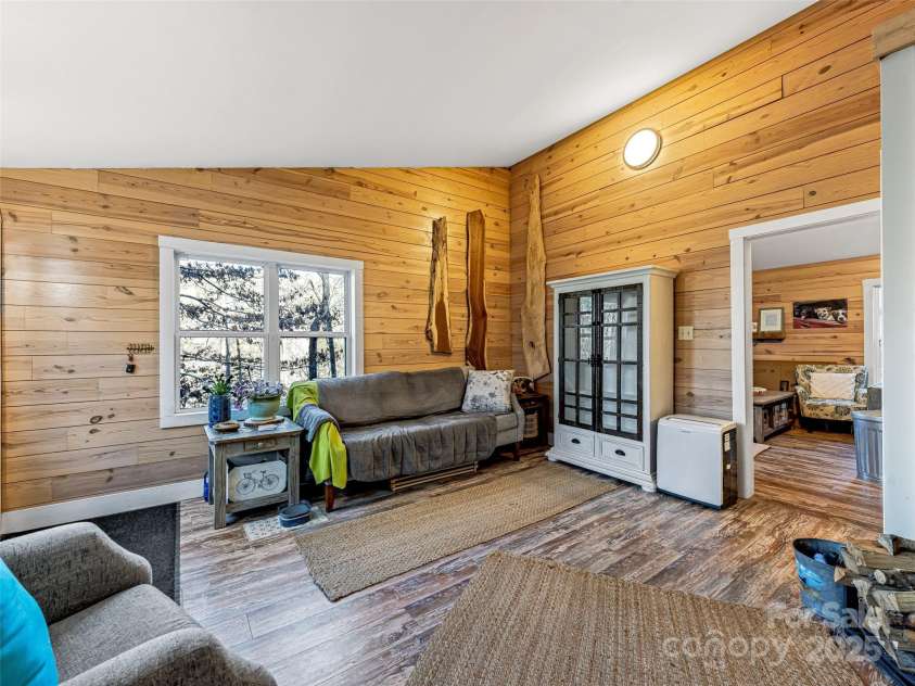 9490 Greenville Highway, Brevard, NC 28712.  MLS# CAR4217427, YatesRealty ID 736. 