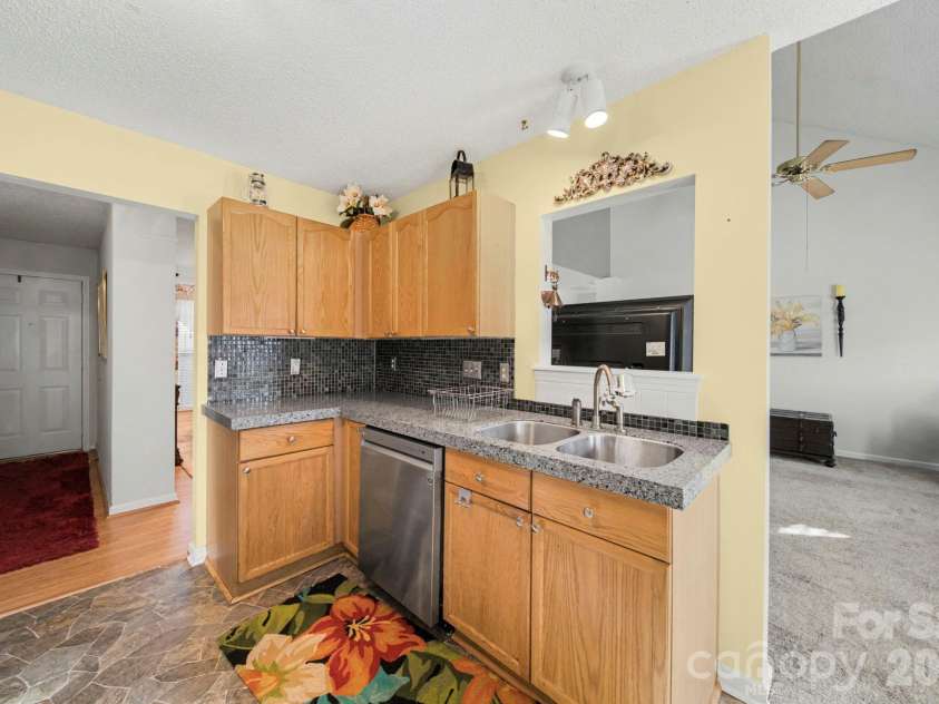 4625 Brewington Parkway, Rock Hill, SC 29732.  MLS# CAR4338654, YatesRealty ID 7360. 