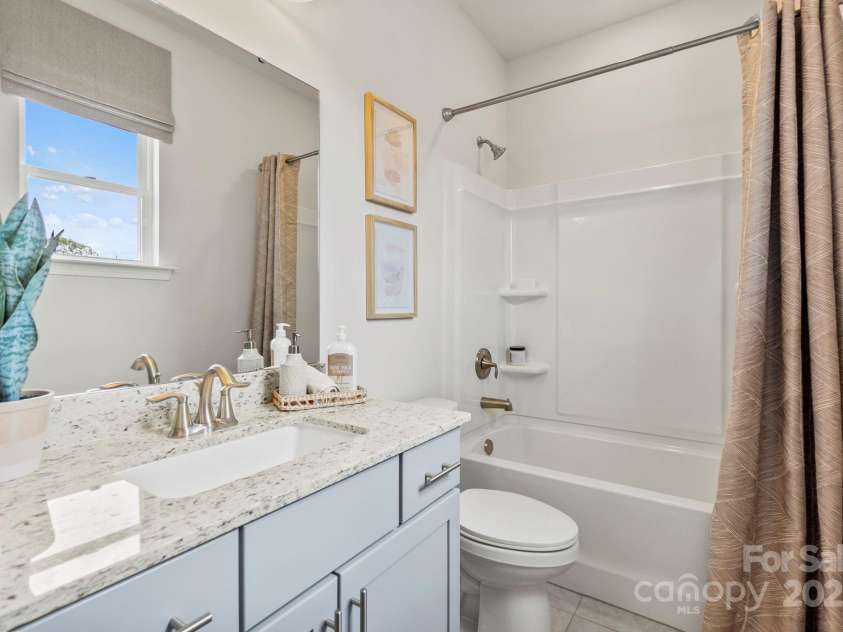 3312 Meadow Wood Court, Maiden, NC 28650.  MLS# CAR4216300, YatesRealty ID 7361. Bath 3