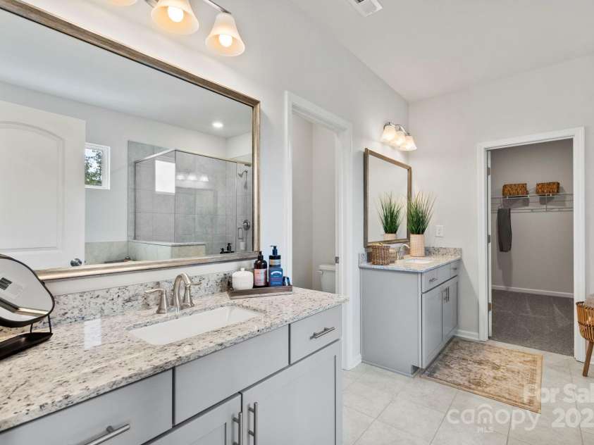 3312 Meadow Wood Court, Maiden, NC 28650.  MLS# CAR4216300, YatesRealty ID 7361. Primary Bath