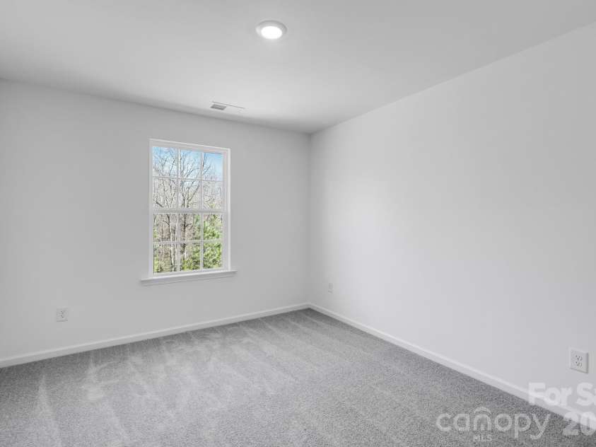 647 Sparano Loop, York, SC 29745.  MLS# CAR4345272, YatesRealty ID 7362. 