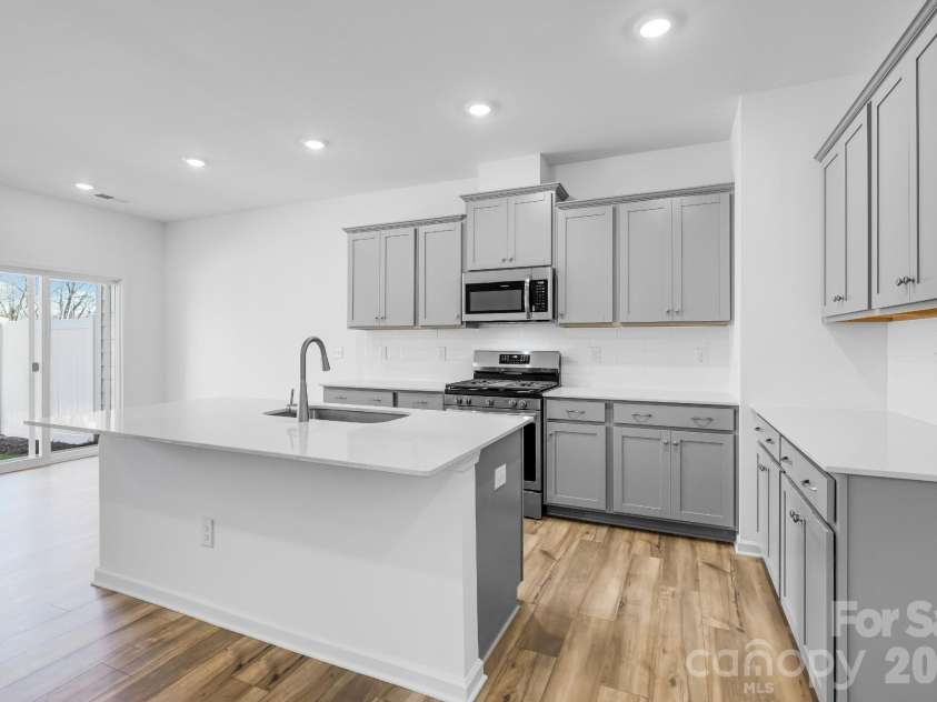 647 Sparano Loop, York, SC 29745.  MLS# CAR4345272, YatesRealty ID 7362. 