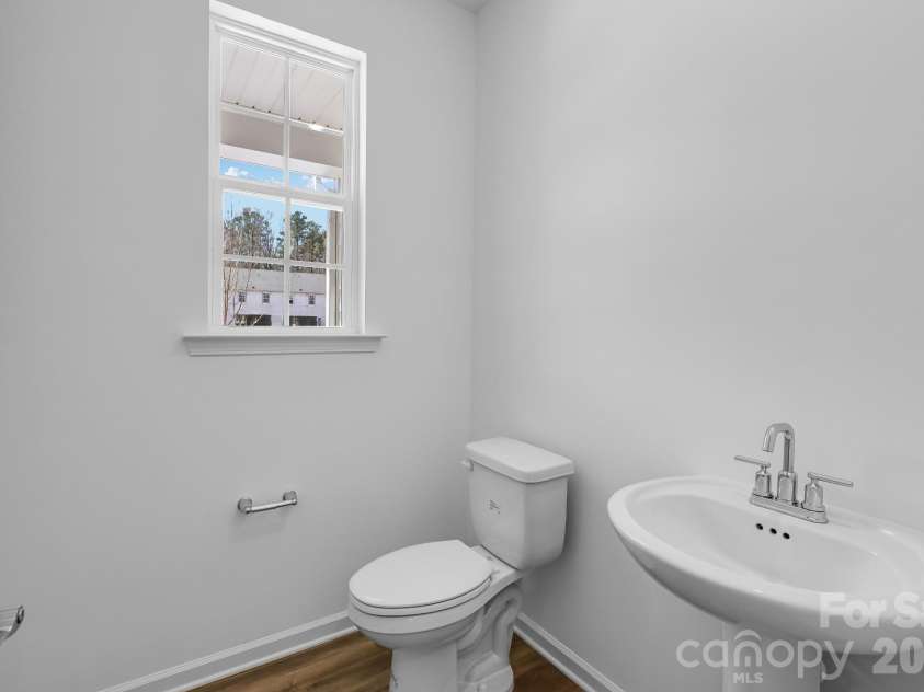 647 Sparano Loop, York, SC 29745.  MLS# CAR4345272, YatesRealty ID 7362. 