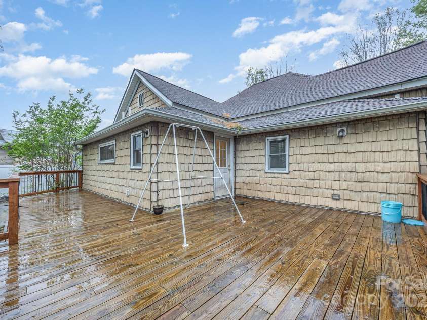 128 Allenton Street, Norwood, NC 28128.  MLS# CAR4239255, YatesRealty ID 7363. 