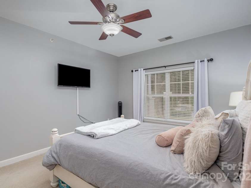 17135 Red Feather Drive, Charlotte, NC 28277.  MLS# CAR4168638, YatesRealty ID 7364. 