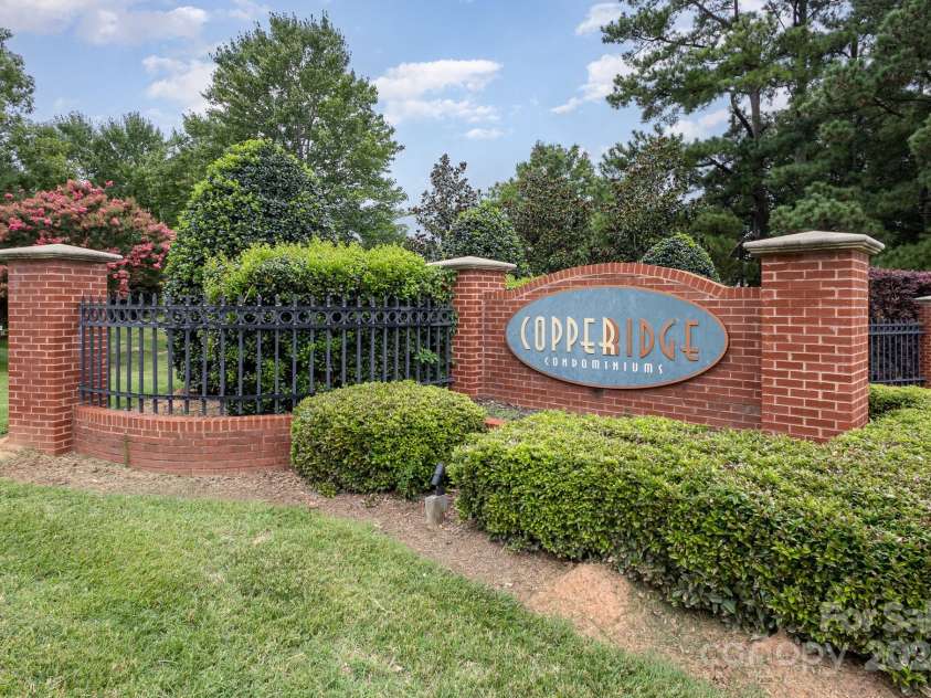 17135 Red Feather Drive, Charlotte, NC 28277.  MLS# CAR4168638, YatesRealty ID 7364. 