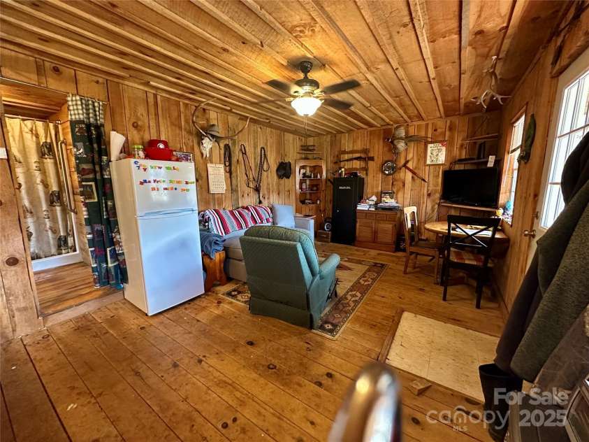 38 Buchanan Hill Road, Bakersville, NC 28705.  MLS# CAR4237916, YatesRealty ID 7367. 