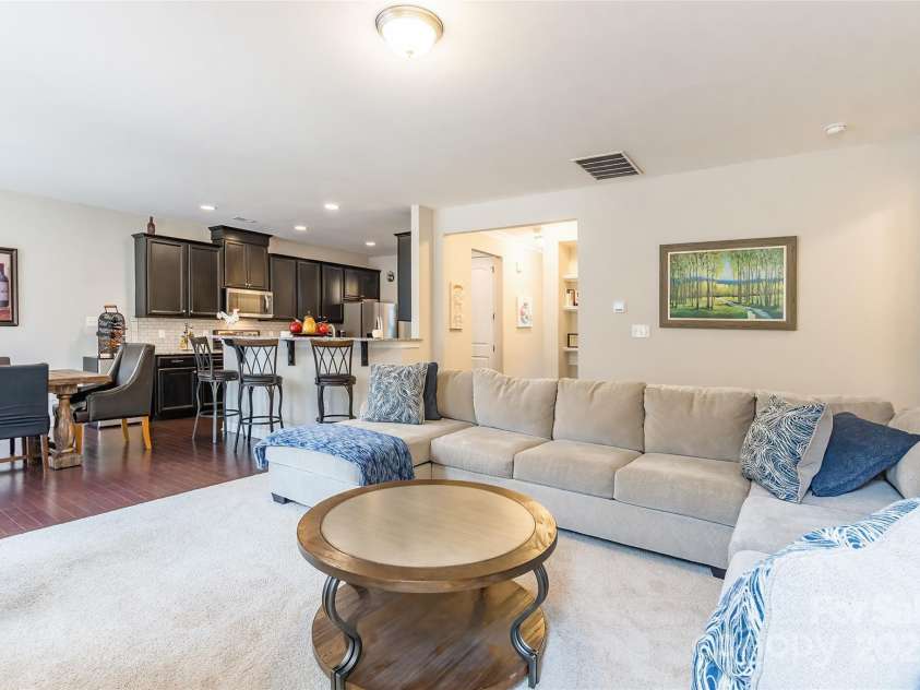 10118 Castlebrooke Drive, Concord, NC 28027.  MLS# CAR4239174, YatesRealty ID 7368. 