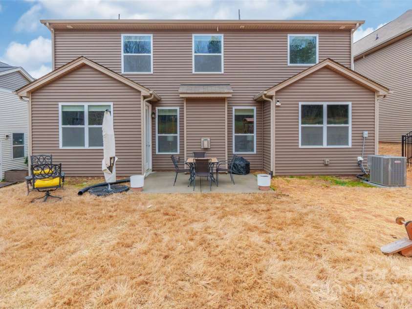 10118 Castlebrooke Drive, Concord, NC 28027.  MLS# CAR4239174, YatesRealty ID 7368. 