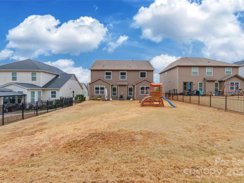 10118 Castlebrooke Drive, Concord, NC 28027.  MLS# CAR4239174, YatesRealty ID 7368. 