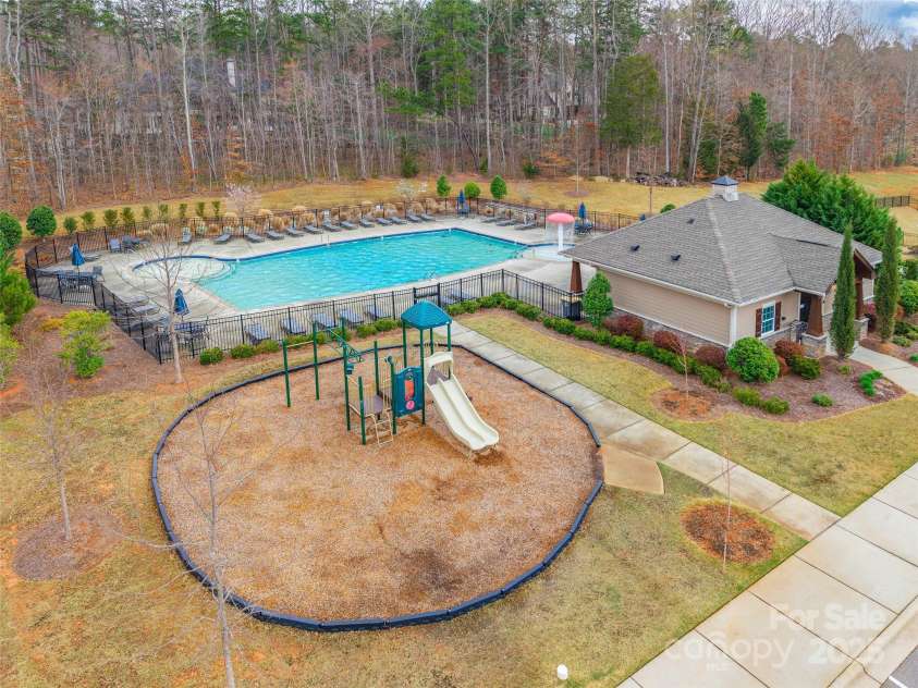 10118 Castlebrooke Drive, Concord, NC 28027.  MLS# CAR4239174, YatesRealty ID 7368. 