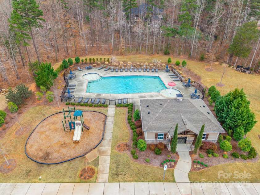 10118 Castlebrooke Drive, Concord, NC 28027.  MLS# CAR4239174, YatesRealty ID 7368. 