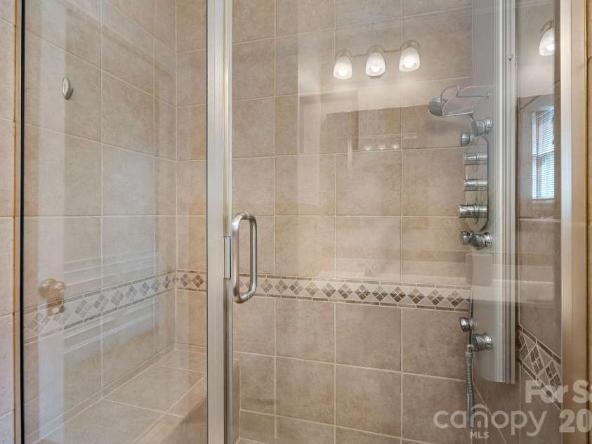 115 Pine Cliff Lane, Mooresville, NC 28117.  MLS# CAR4354716, YatesRealty ID 7368. 