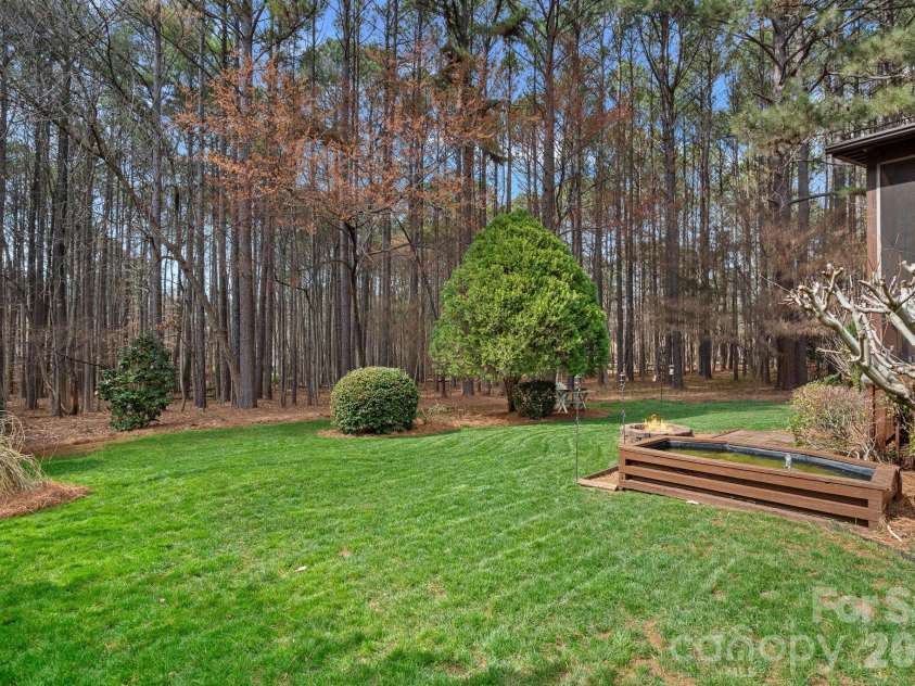 115 Pine Cliff Lane, Mooresville, NC 28117.  MLS# CAR4354716, YatesRealty ID 7368. 
