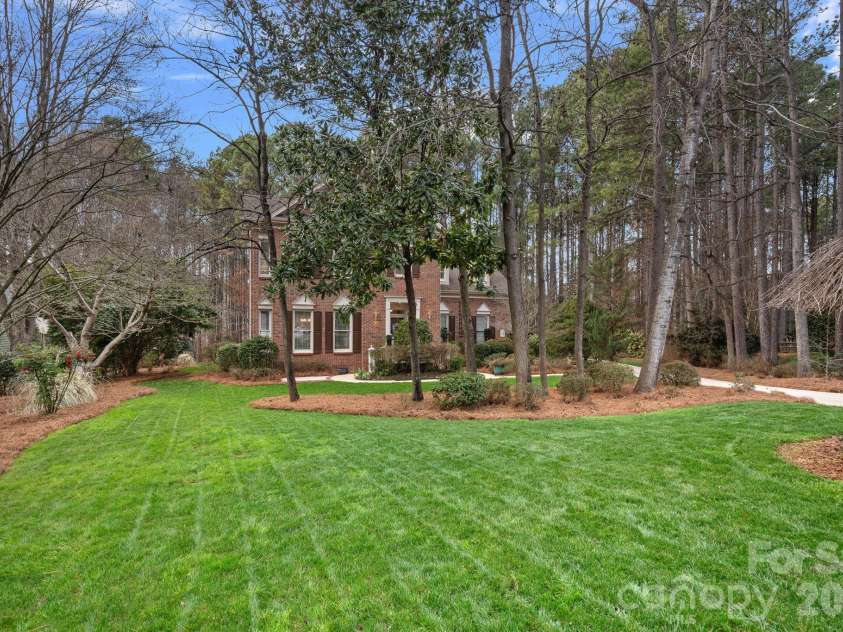 115 Pine Cliff Lane, Mooresville, NC 28117.  MLS# CAR4354716, YatesRealty ID 7368. 