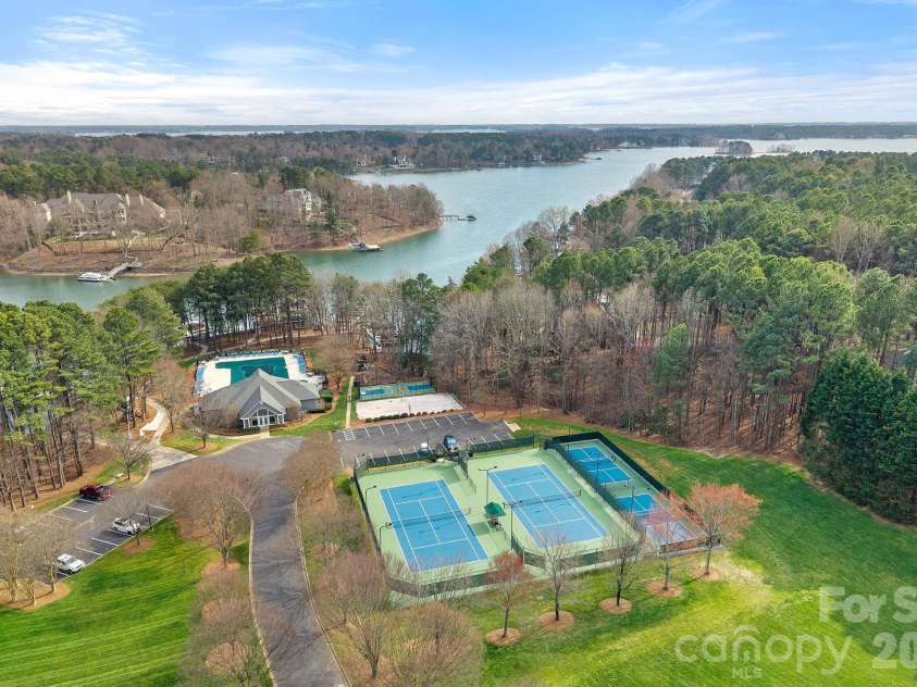 115 Pine Cliff Lane, Mooresville, NC 28117.  MLS# CAR4354716, YatesRealty ID 7368. 